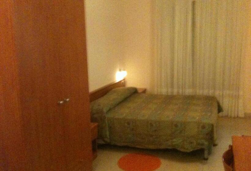 غرفة قياسية, Arma Ristorante