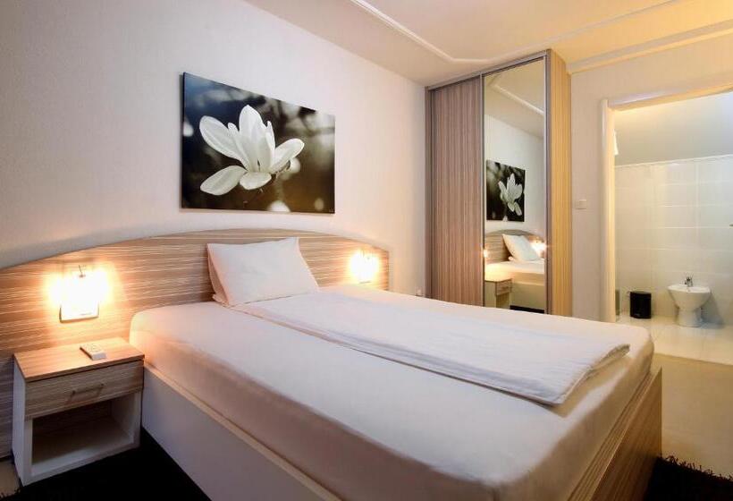 اتاق استاندارد با بالکن, Aruba