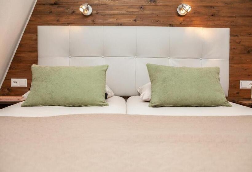 غرفة قياسية, Breeburg