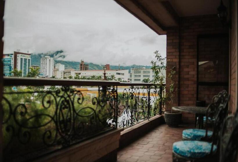 스탠다드 싱글 룸, Castilla Real