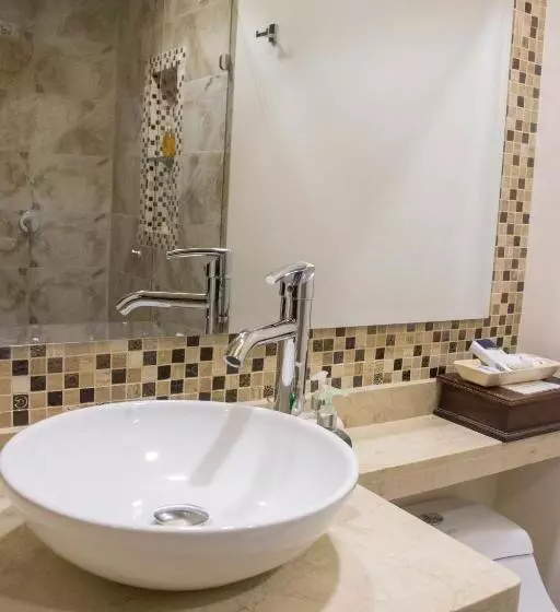 スタンダード４人部屋, Castilla Real