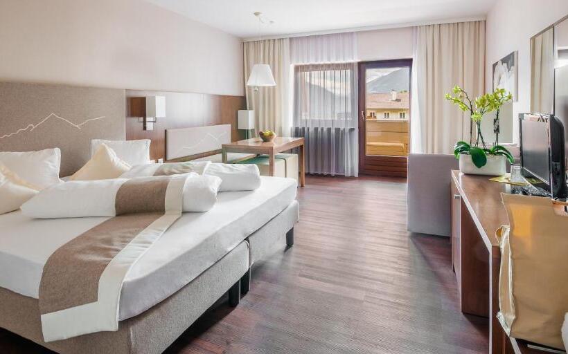 اتاق سوپریور, Christophs