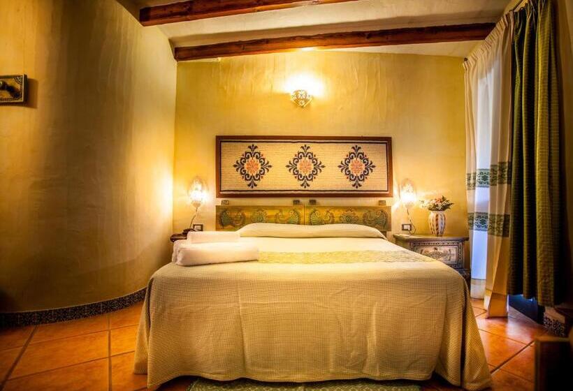 غرفة قياسية ثلاثية, Fiore Di Maggio