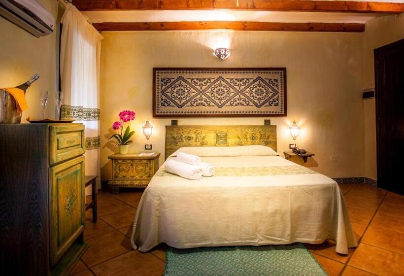 غرفة قياسية رباعية, Fiore Di Maggio