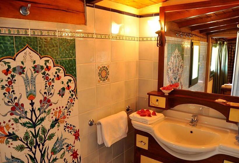 غرفة قياسية رباعية, Fiore Di Maggio