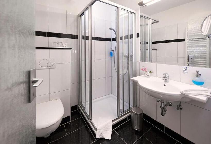 غرفة ديلوكس, Göbels Land