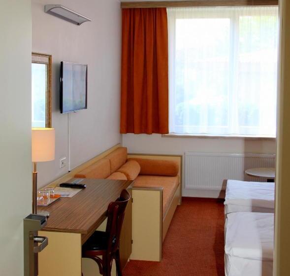 اتاق استاندارد, Info