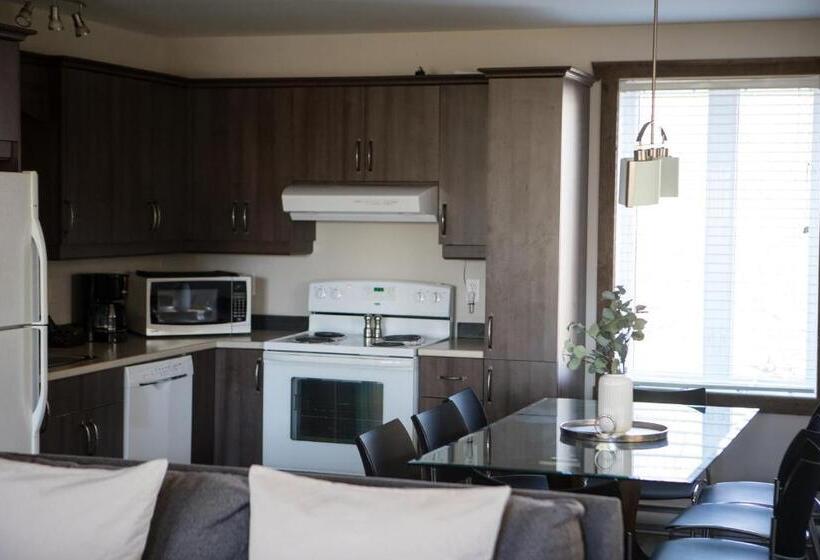 带1个卧室的豪华公寓, Le Montagnard – Auberge/hôtel & Chalets