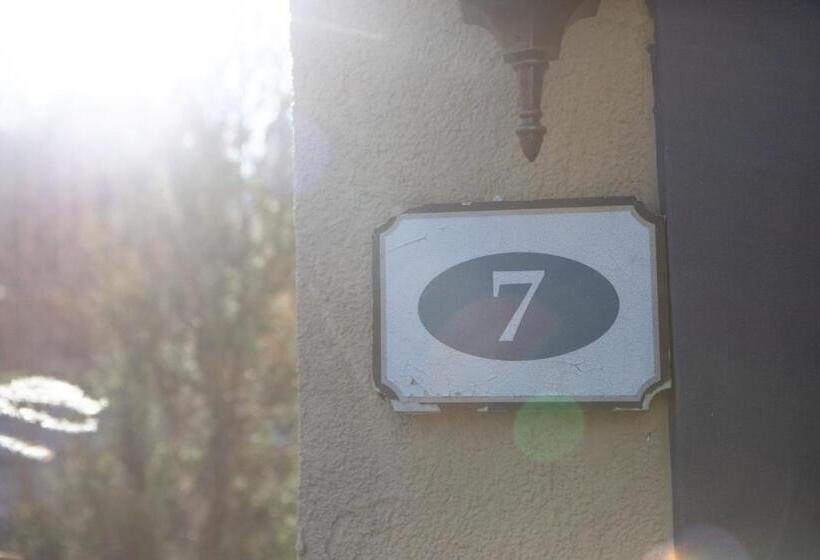 标准工作室, Le Montagnard – Auberge/hôtel & Chalets