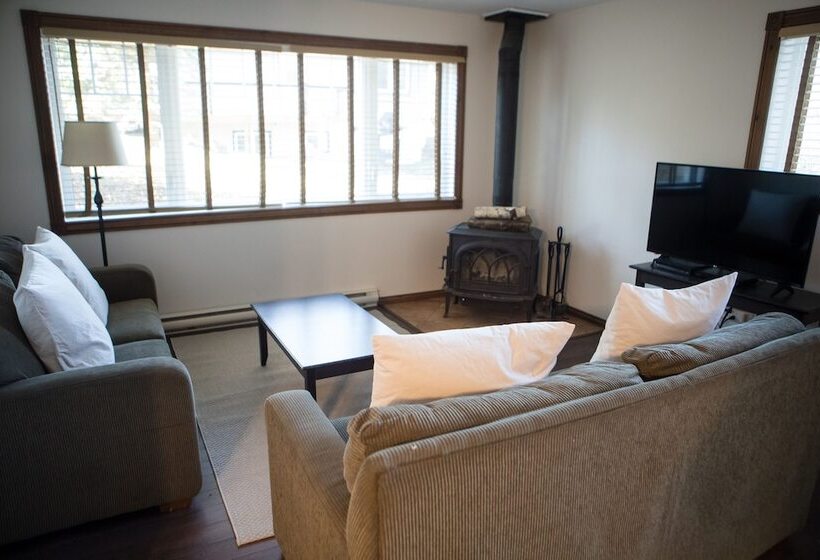 带1个卧室的公寓, Le Montagnard – Auberge/hôtel & Chalets