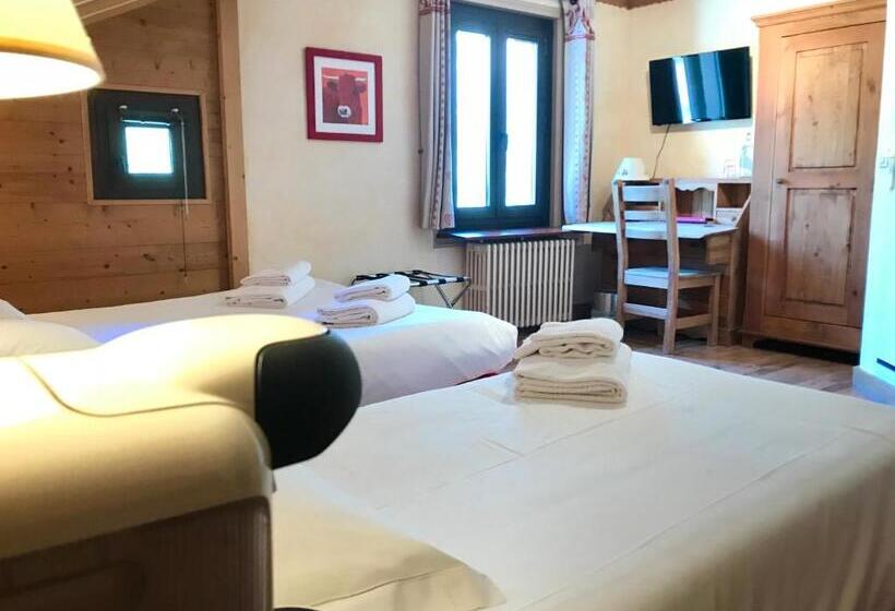 اتاق استاندارد سه نفره, Le Saint Antoine