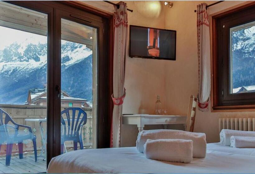 اتاق استاندارد چهار تخته, Le Saint Antoine