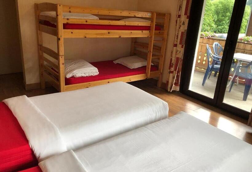 اتاق استاندارد چهار تخته, Le Saint Antoine