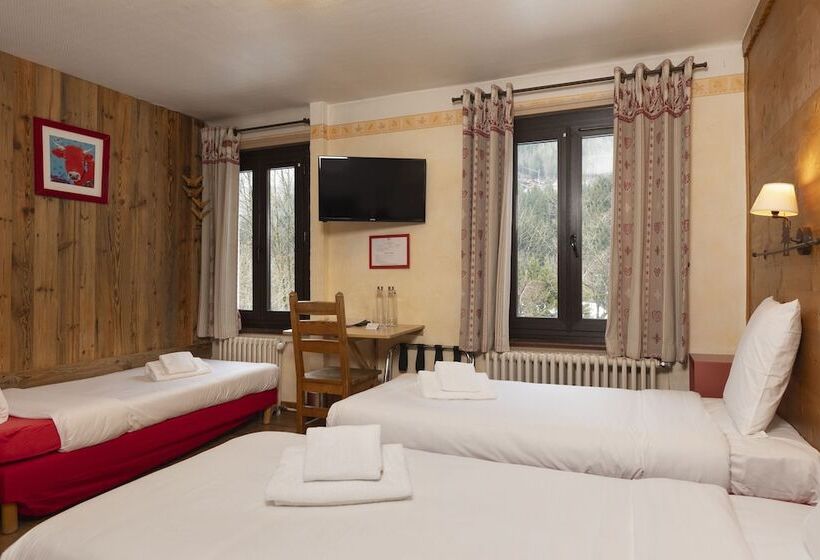 اتاق استاندارد سه نفره, Le Saint Antoine