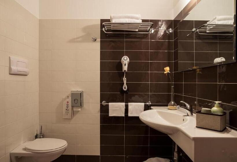 חדר סטנדרט, Manhattan Village