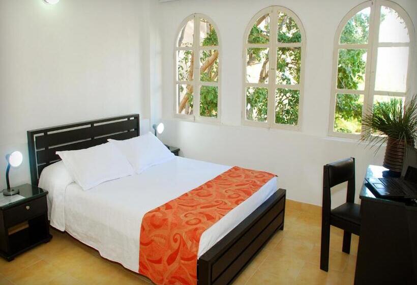 חדר סטנדרט יחיד, Edmar