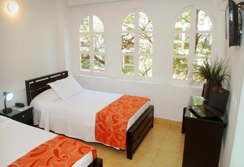 חדר סטנדרט יחיד, Edmar