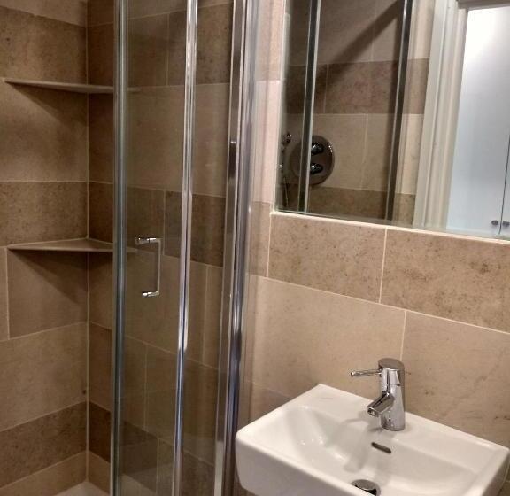 غرفة قياسية ثلاثية, Nox Olympia