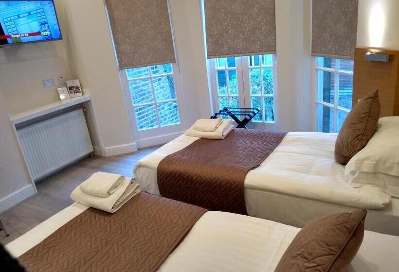 غرفة ديلوكس عائلية, Nox Olympia