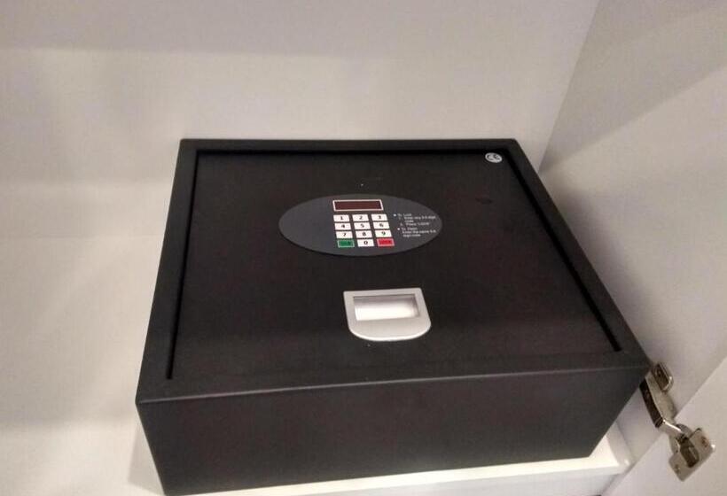 غرفة قياسية ثلاثية, Nox Olympia