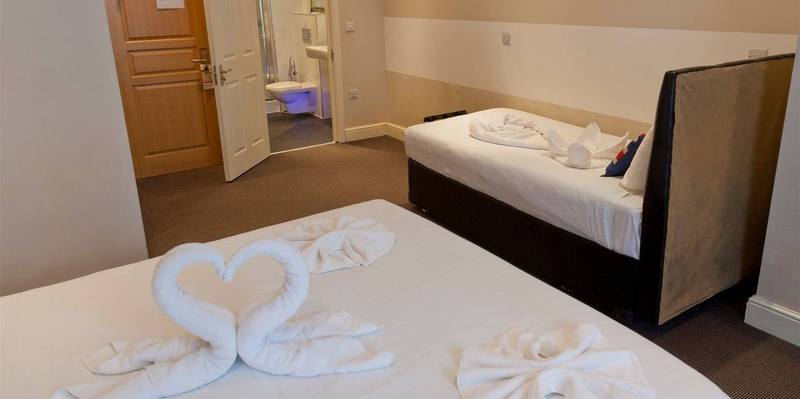 غرفة قياسية ثلاثية, Nox Olympia