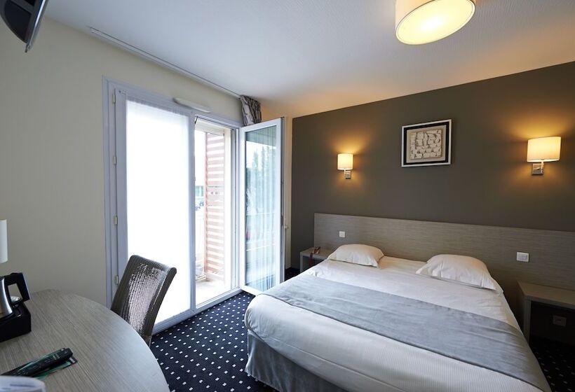 Номер Стандарт Трехместный, Park Hôtel & Appartements
