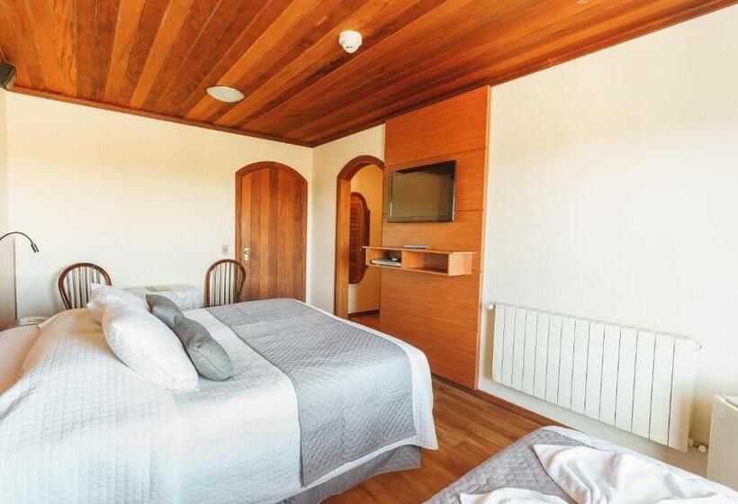 디럭스 트리플 룸, Pousada Recanto Almeida