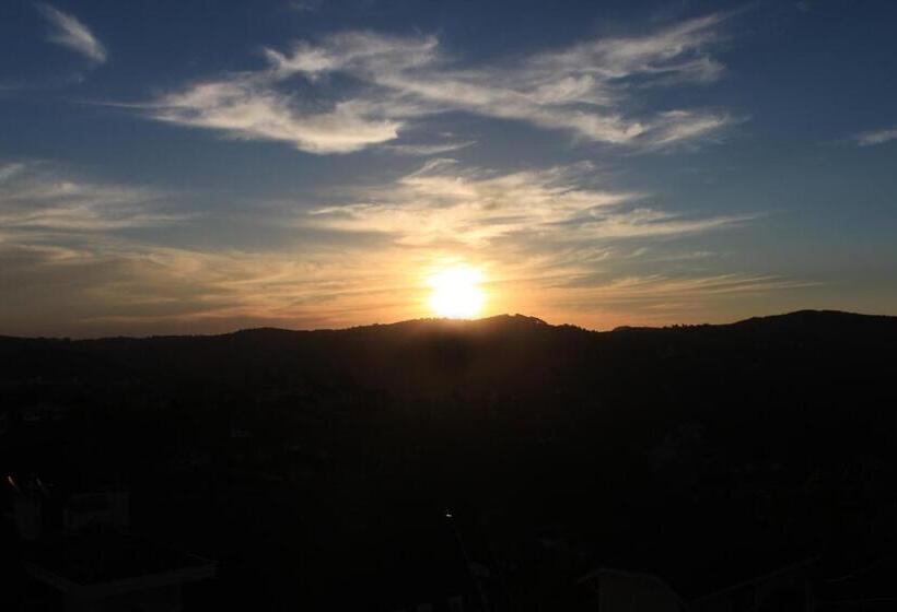 디럭스 트리플 룸, Pousada Recanto Almeida