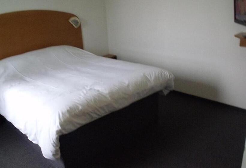 غرفة قياسية لذوى الاحتياجات الخاصة, Quick Palace Auxerre Monéteau