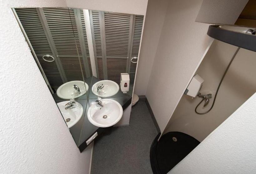 غرفة عائلية, Quick Palace Pau Zénith