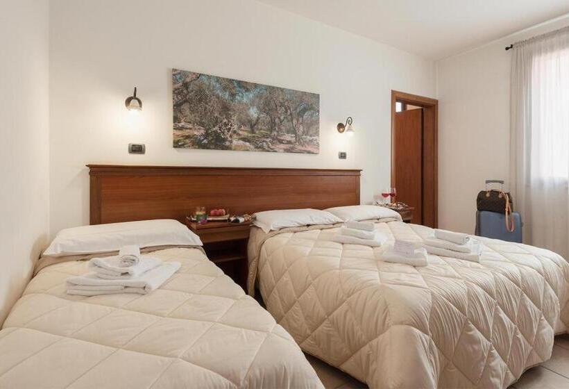 חדר סטנדרט לשלושה, Relais Casina Copini