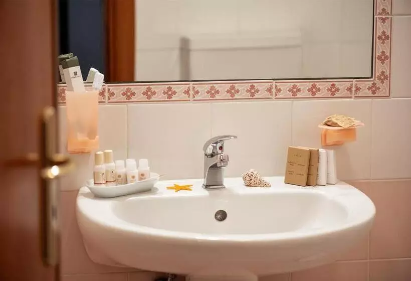 Standard Kolmen Hengen Huone, Relais Casina Copini