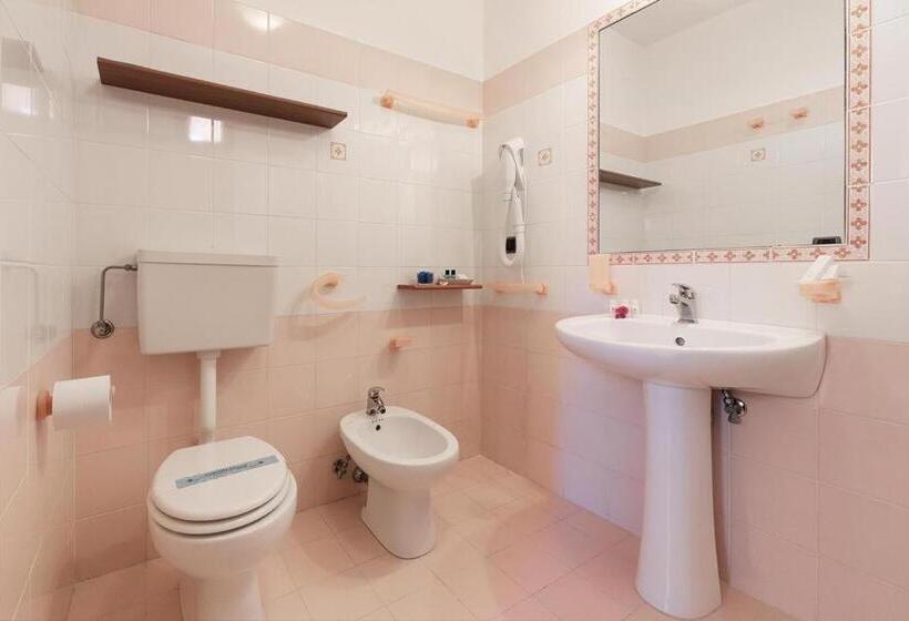 סוויטת ג'וניור עם טרסה, Relais Casina Copini