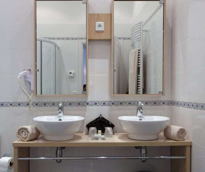 חדר סטנדרט, Rollan De By