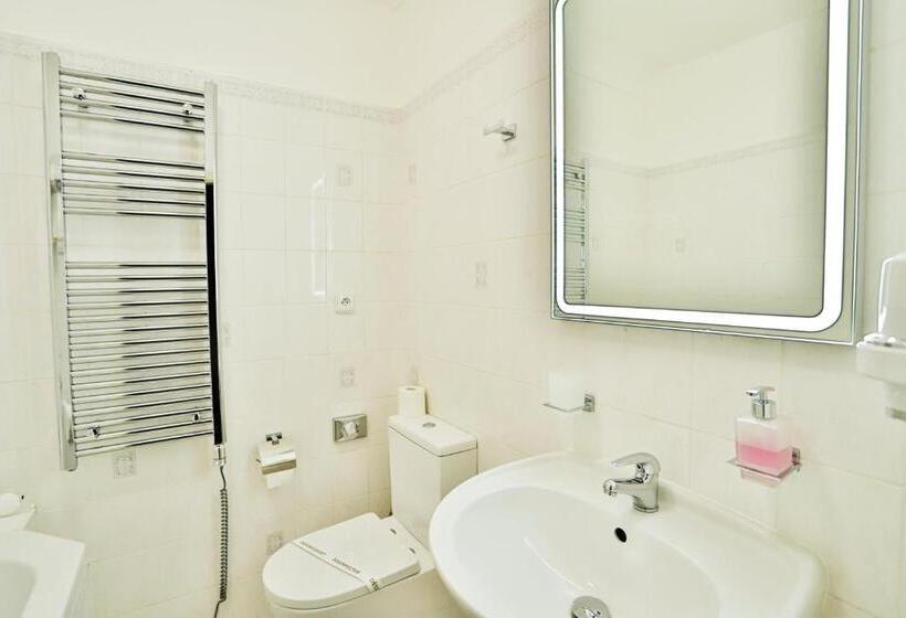 Quarto Estandar, U Schnellu