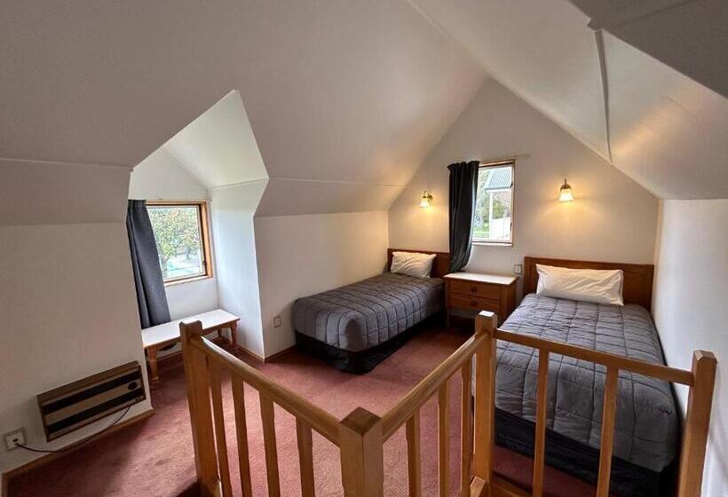 ویلای سوپریور 1 خوابه, Masterton Motor Lodge