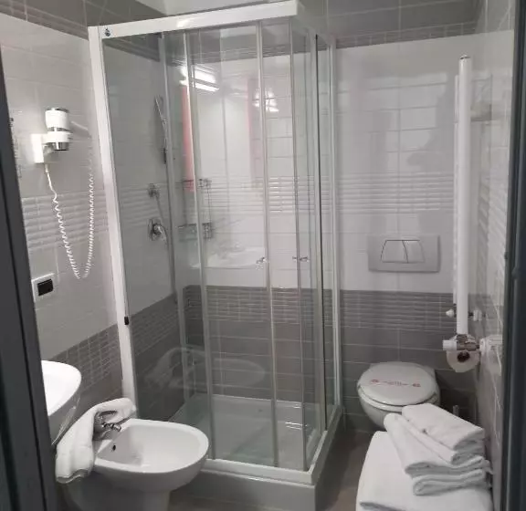 سوییت جونیور با بالکن, Residence Sanremo