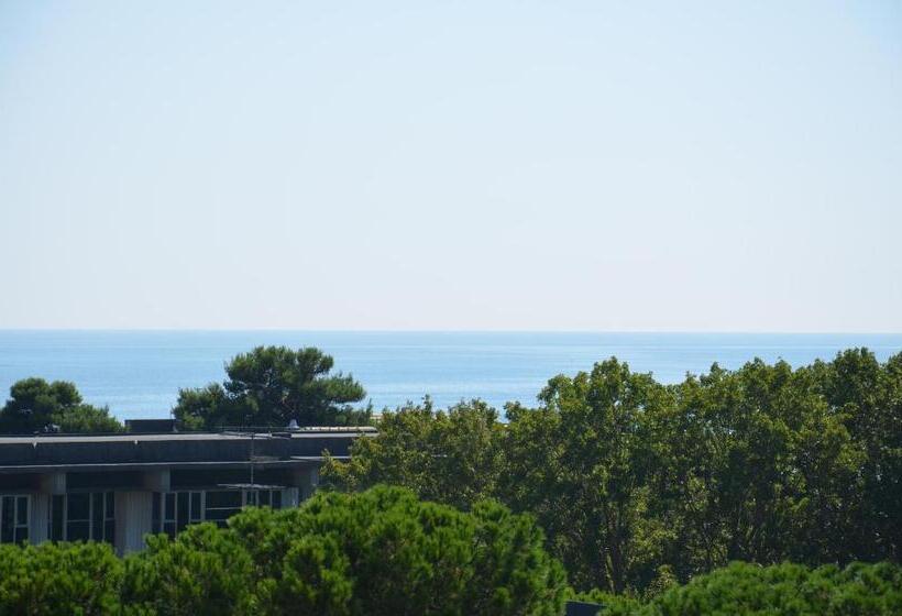 景色の見えるスイートルーム, Residence Sanremo