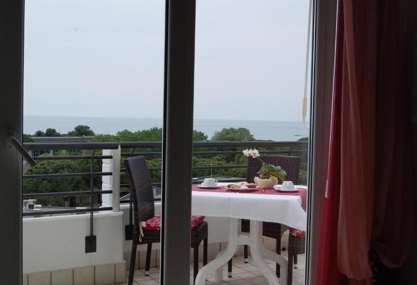 景色の見えるスイートルーム, Residence Sanremo