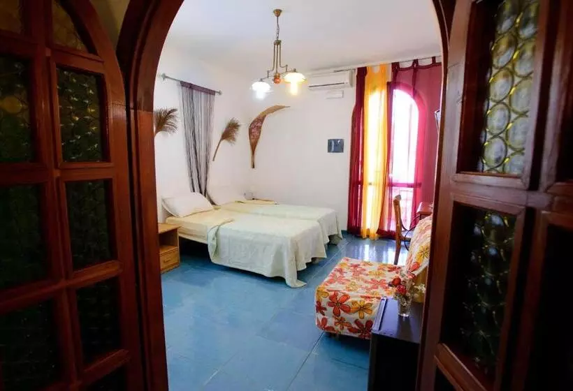 スタンダードトリプルルーム, Villa Belfiori