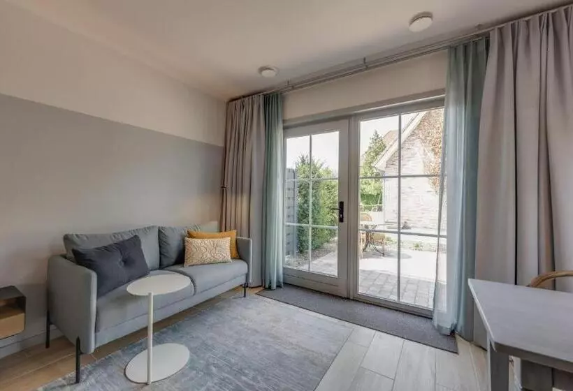 Standard-studio, Villa Magnolia
