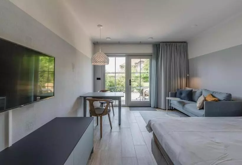 Standard-studio, Villa Magnolia