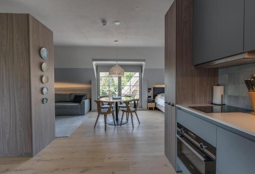 디럭스 스튜디오, Villa Magnolia