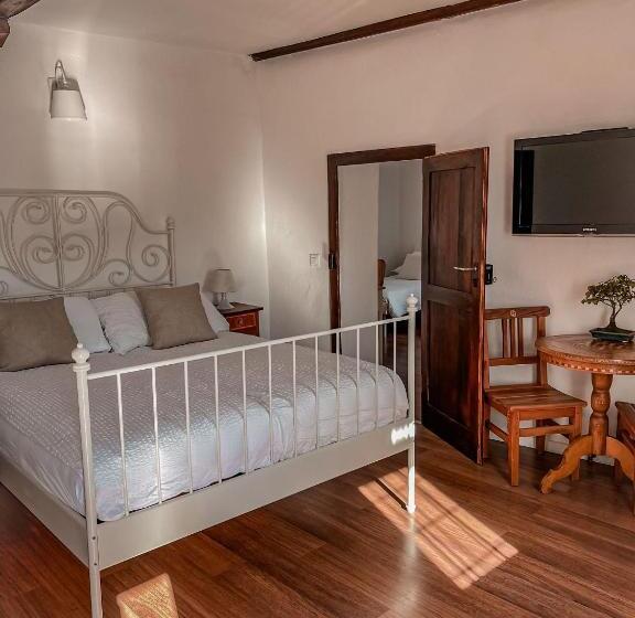 家庭套房, B&b Alla Piazzetta Di Tegna