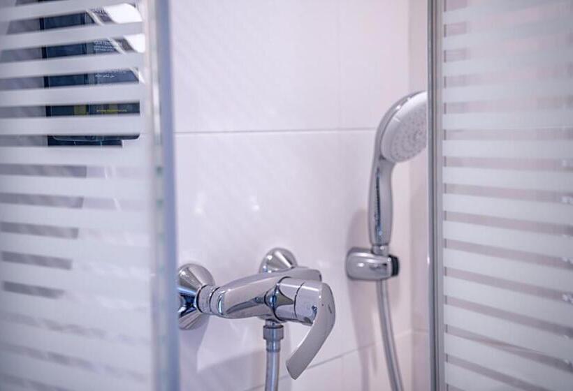 آپارتمان 2 خوابه, Ibis Budget Reims Parc Des Expositions