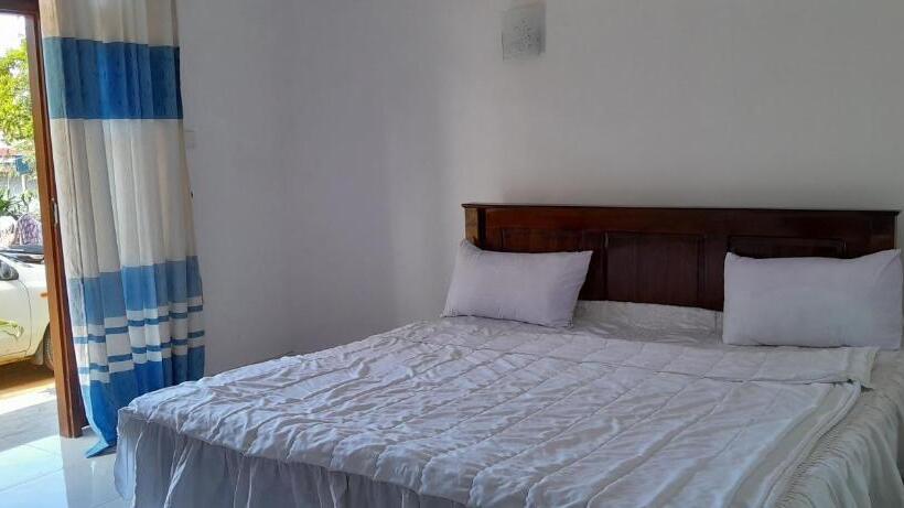 اتاق راحتی سه تخته, Whynot Guesthouse Ella