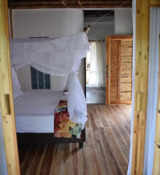 디럭스 룸, Bambú