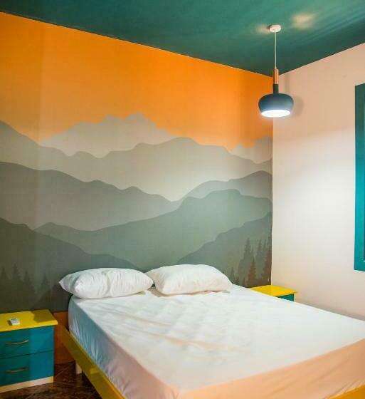 غرفة قياسية مطلة على المدينة, Our Way Guest House & Hostel