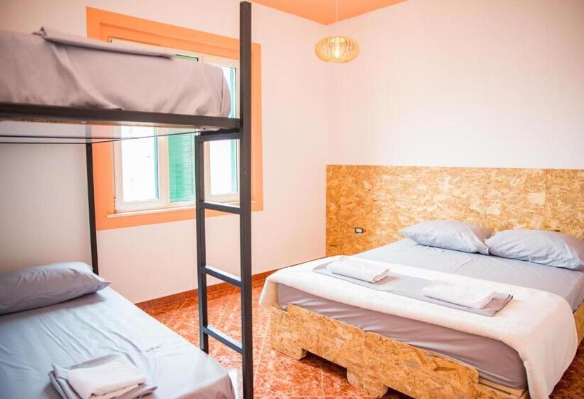 스탠다드 룸 산 전망, Our Way Guest House & Hostel