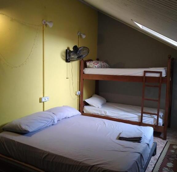 غرفة إقتصادية, Our Way Guest House & Hostel